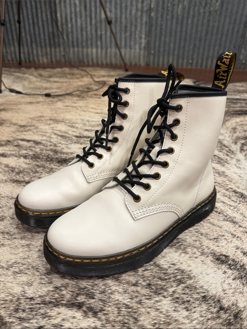 Doc Martens White Boot
